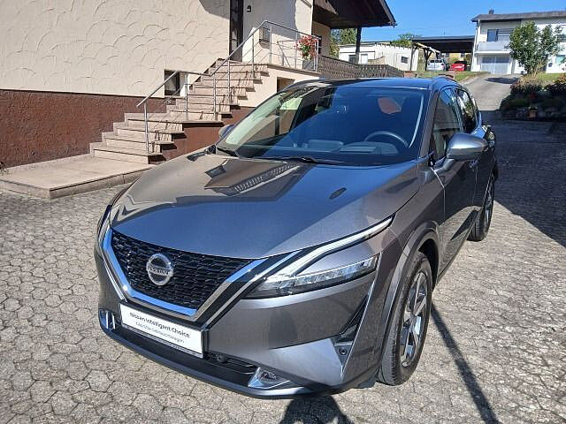 Nissan Qashqai 1.3 DIG-T  N-Connecta Navi Sitzheizung Anh&auml;ngerkupplung 1.3 DIG-T  N-Connecta Navi Sitzheizung Anh&auml;ngerkupplung