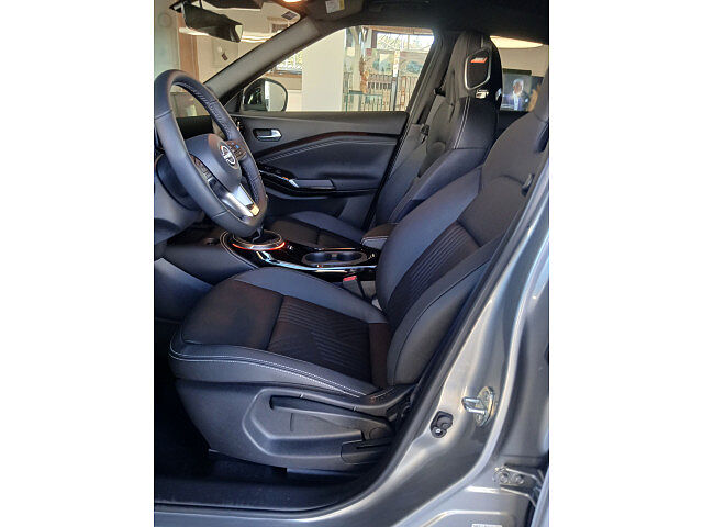 Nissan Juke 1.0 DIG-T Tekna Bose Soundsystem Navi Sitzheizung 1.0 DIG-T Tekna Bose Soundsystem Navi Sitzheizung