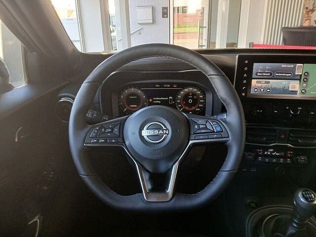 Nissan Juke 1.0 DIG-T Tekna Bose Soundsystem Navi Sitzheizung 1.0 DIG-T Tekna Bose Soundsystem Navi Sitzheizung