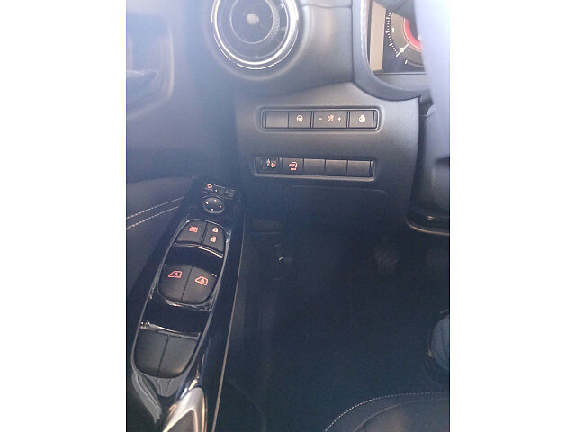 Nissan Juke 1.0 DIG-T Tekna Bose Soundsystem Navi Sitzheizung 1.0 DIG-T Tekna Bose Soundsystem Navi Sitzheizung