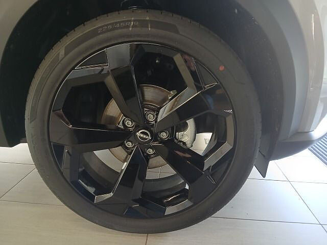 Nissan Juke 1.0 DIG-T Tekna Bose Soundsystem Navi Sitzheizung 1.0 DIG-T Tekna Bose Soundsystem Navi Sitzheizung