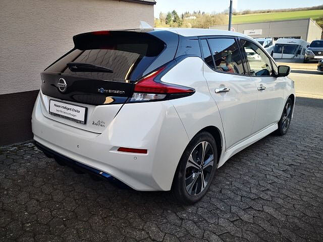 Nissan Leaf  40 kWh N-Connecta Navi Sitzheitzung vorne u. hinten