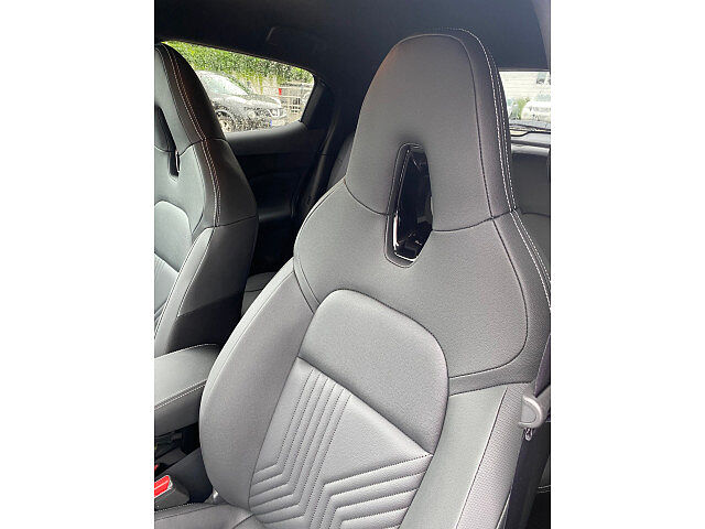 Nissan Juke Tekna 1,6 Hybrid Navi, Kamera, Winterpaket