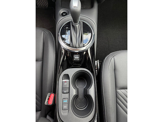 Nissan Juke 1,6 Hybrid Tekna, Navi, Klima, Kamera, Bose&reg; TEKNA