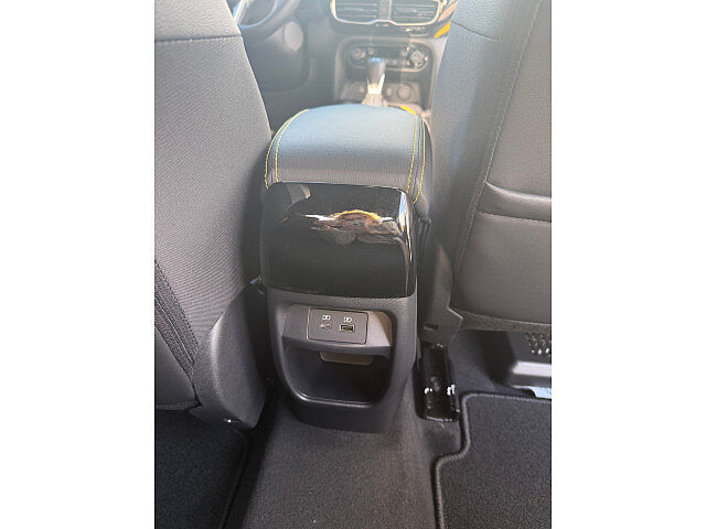 Nissan Juke 1,6 Hybrid N-Sport , Navi Klima, Bose Sport