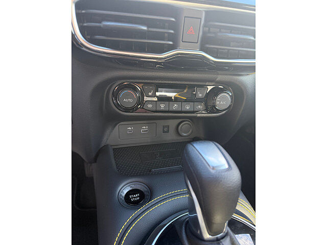 Nissan Juke 1,6 Hybrid N-Sport , Navi Klima, Bose Sport