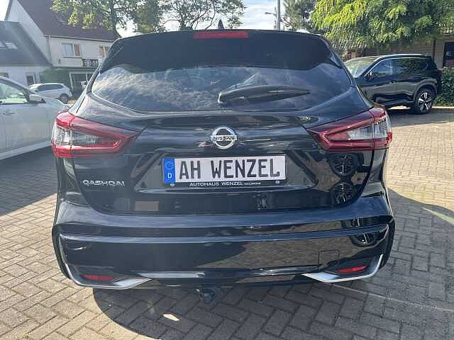 Nissan Qashqai 1.7 dCi X-tronic Tekna+ 4x4, Leder, LED, PGD