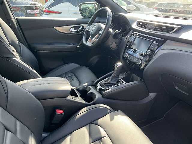 Nissan Qashqai 1.7 dCi X-tronic Tekna+ 4x4, Leder, LED, PGD