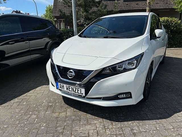 Nissan Leaf 40 KW/h N-Connecta, LED, Navi, Winterp.