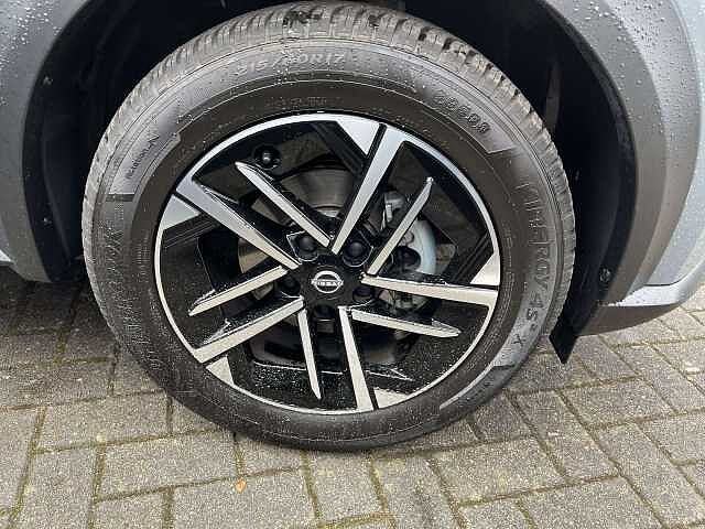 Nissan Juke 1.0 DIG-T DCT N-Connecta, LED, Winterp., Navi