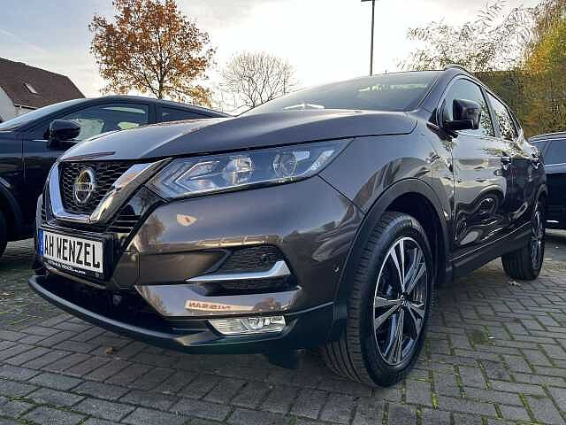 Nissan Qashqai 1.3 DIG-T 160 PS N-Connecta Kamera,Navi,Winter