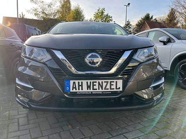 Nissan Qashqai 1.3 DIG-T 160 PS N-Connecta Kamera,Navi,Winter