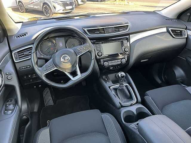 Nissan Qashqai 1.3 DIG-T 160 PS N-Connecta Kamera,Navi,Winter