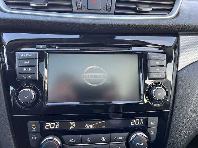 Nissan Qashqai 1.3 DIG-T 160 PS N-Connecta Kamera,Navi,Winter