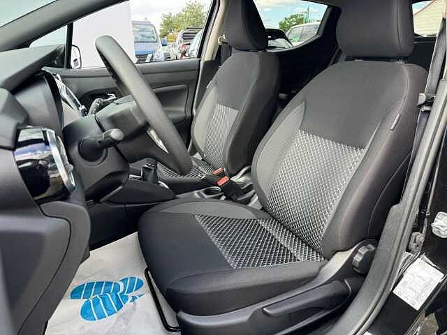 Nissan Micra N-WAY 101PS 5-Gang*ALU*PDC*RFK*SHZ*Allwetter N-WAY 101PS 5-Gang*ALU*PDC*RFK*SHZ*Allwetter