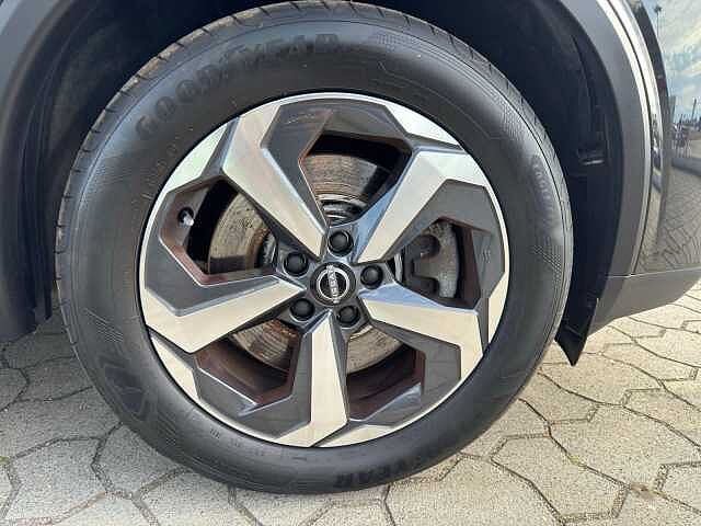 Nissan Qashqai 1.5 VC-T N-Connecta*360&deg;Cam*NAVI*eHeck N-CONNECTA