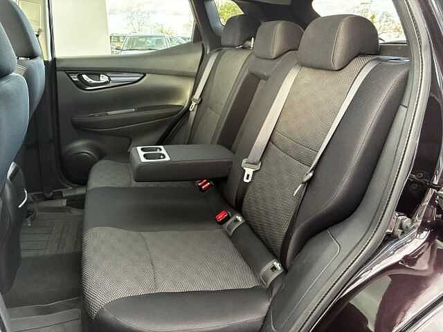 Nissan Qashqai 115PS 6-Gang*360°Cam*NAVI*AHK* 360