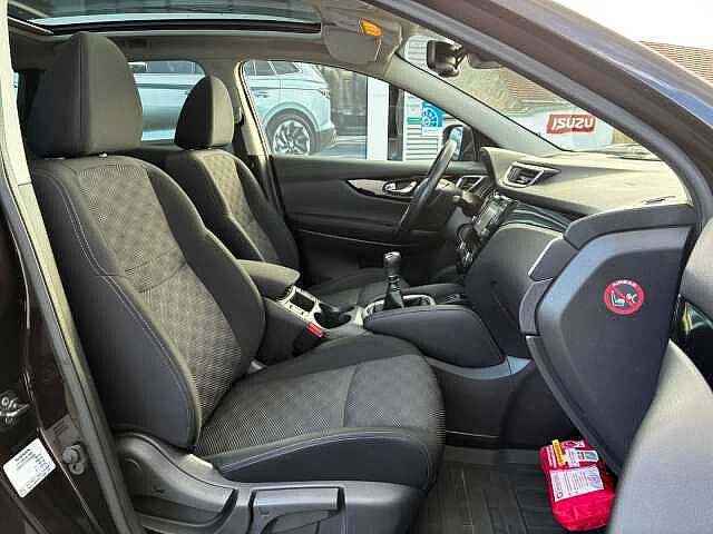 Nissan Qashqai 115PS 6-Gang*360°Cam*NAVI*AHK* 360