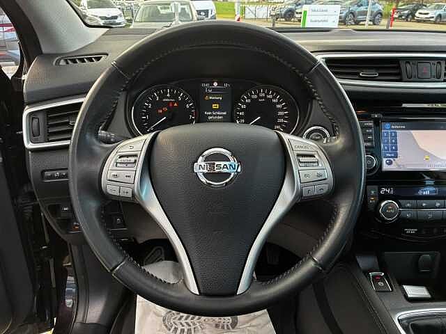 Nissan Qashqai 115PS 6-Gang*360°Cam*NAVI*AHK* 360