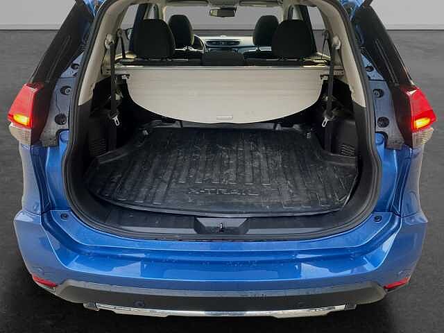 Nissan X-Trail N-Design 1.3 DIG-T Winterpaket Navi 7-Sitzer 360grad Kamera N-Design 1.3 DIG-T Winterpaket Navi 7-Sitzer 360grad Kamera