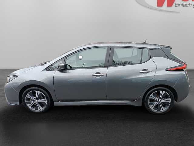 Nissan Leaf Acenta 40 kWh I-Key Sitzheizung R&uuml;ckfahrkamera CarPlay Klimaautomatik Acenta 40 kWh I-Key Sitzheizung R&uuml;ckfahrkamera CarPlay Klimaautomatik