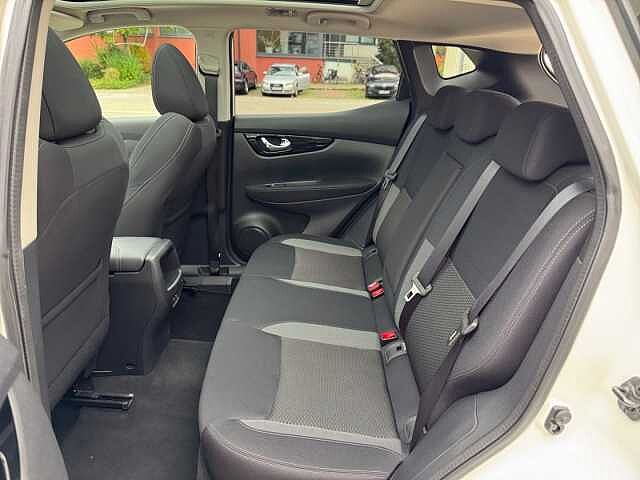 Nissan Qashqai N-Connecta Automatik Navi AHK 360 Kamera LED PGD Winterr&auml;der AppleCarpla