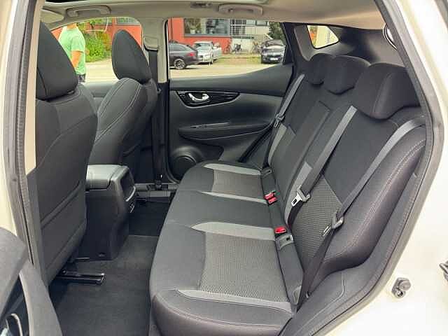 Nissan Qashqai N-Connecta Automatik Navi AHK 360 Kamera LED PGD Winterr&auml;der AppleCarpla