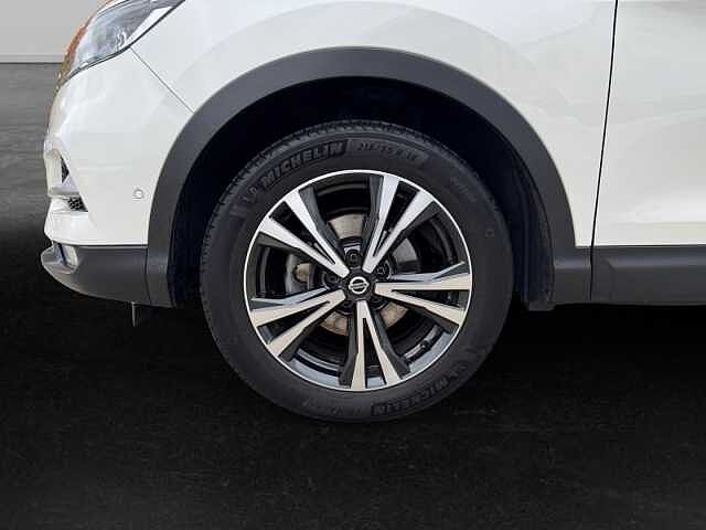 Nissan Qashqai N-Connecta Automatik Navi AHK 360 Kamera LED PGD Winterr&auml;der AppleCarpla