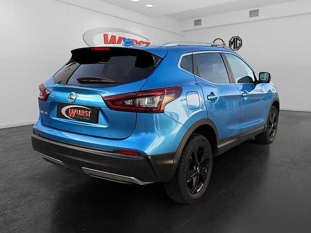 Nissan Qashqai Akari 1.3 160 PS Aut. Panorama 8Fach Bereift Navi 360Kamera Scheckheftge
