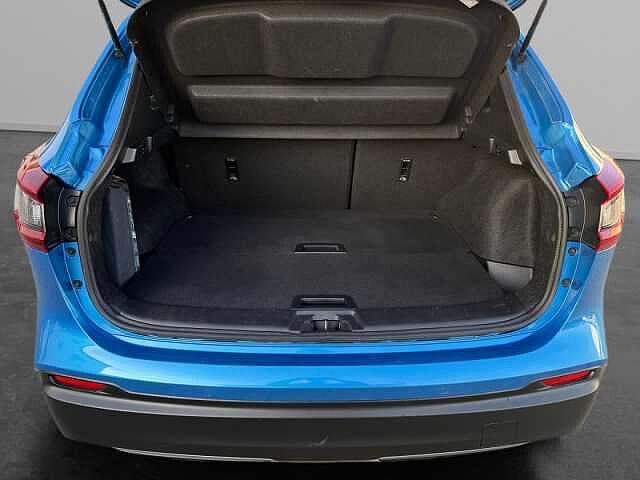 Nissan Qashqai Akari 1.3 160 PS Aut. Panorama 8Fach Bereift Navi 360Kamera Scheckheftge