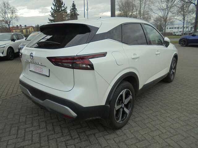 Nissan Qashqai 1.3DIG-T N-Connecta 6MT MHEV 158PS Winter Design