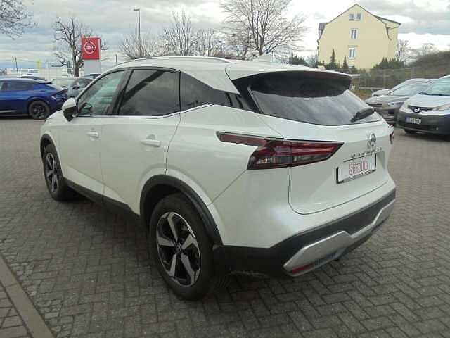 Nissan Qashqai 1.3DIG-T N-Connecta 6MT MHEV 158PS Winter Design