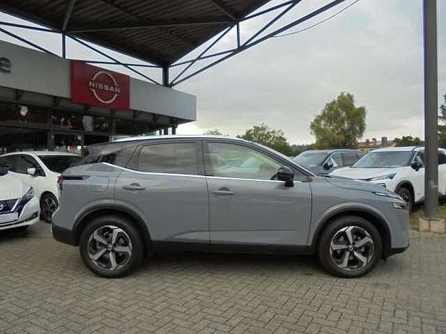 Nissan Qashqai 1.3 DIG-T MHEV Premiere Edition 6MT