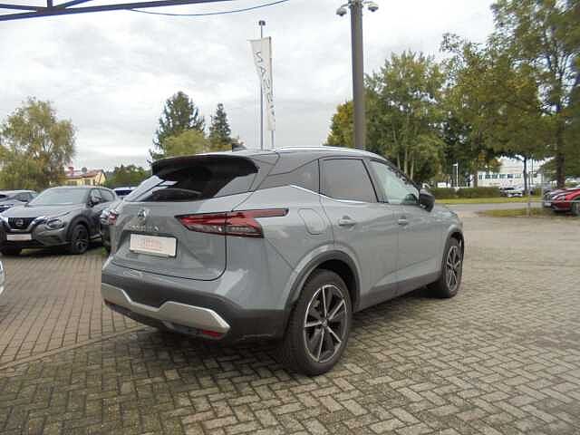 Nissan Qashqai Tekna 6MT 1.3DIG-T MHEV 4x2 Pano 360&deg; Allwetter