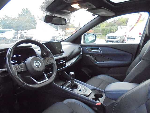 Nissan Qashqai Tekna 6MT 1.3DIG-T MHEV 4x2 Pano 360&deg; Allwetter
