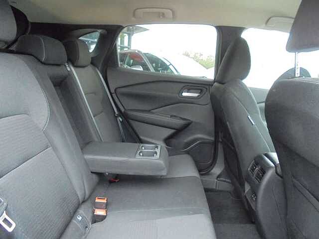 Nissan Qashqai N-Connecta 1.3 DIG-T MHEV Xtronic 4x2 BiColor