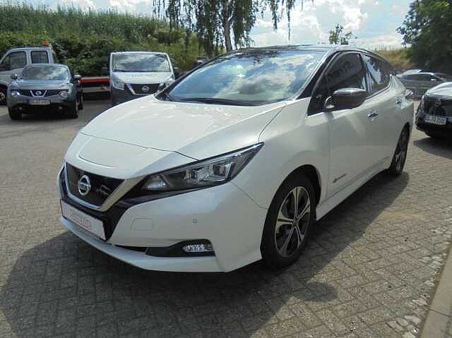 Nissan Leaf 40kWh Tekna 360&deg; Kamera, LED Paket, Winterpaket