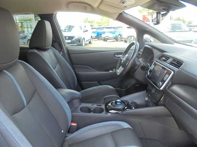 Nissan Leaf 40kWh Tekna 360&deg; Kamera, LED Paket, Winterpaket