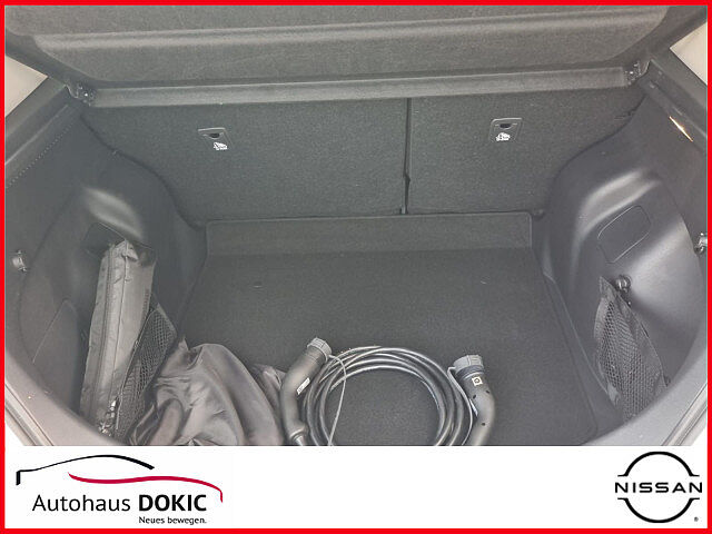 Nissan Leaf N-Connecta 40kWh 150PS Winter Allwetter N-Connecta 40kWh 150PS Winter Allwetter