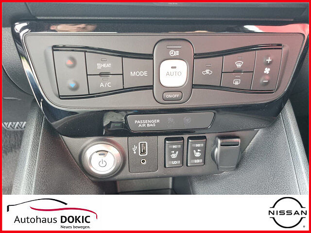 Nissan Leaf N-Connecta 40kWh LED Winter AHK Navi N-Connecta 40kWh LED Winter AHK Navi