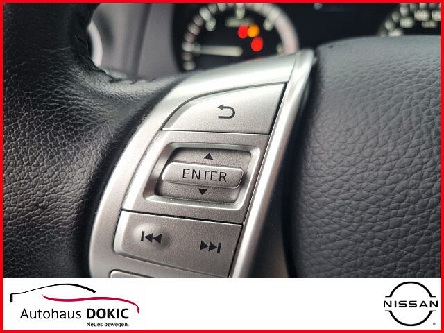 Nissan Navara N-Guard Double Cab 4x4 AT Seilwinde AHK N-Guard Double Cab 4x4 AT Seilwinde AHK