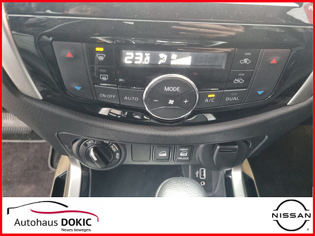 Nissan Navara N-Guard Double Cab 4x4 AT Seilwinde AHK N-Guard Double Cab 4x4 AT Seilwinde AHK