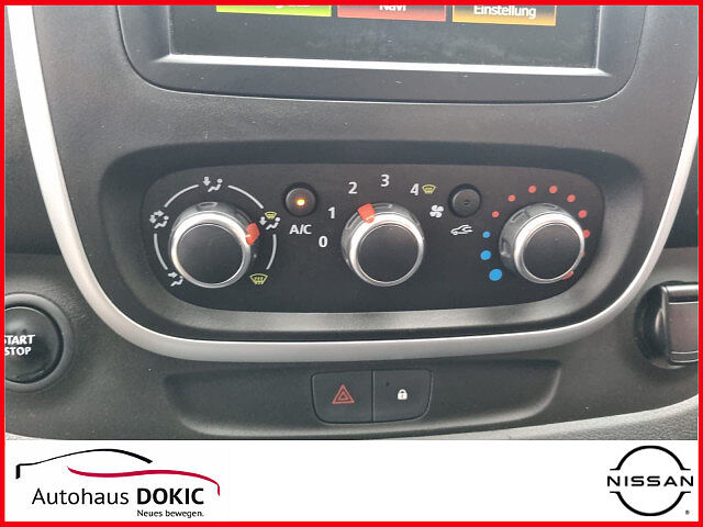 Nissan NV300 Kombi L1H1 2,7t COMFORT 9-Sitzer AHK Navi Kombi L1H1 2,7t COMFORT 9-Sitzer AHK Navi