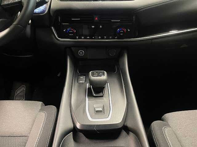 Nissan Qashqai 1.3 AT N-Connecta Navi SHZ 360&deg; Tech PDC 1.3 AT N-Connecta Navi SHZ 360&deg; Tech PDC