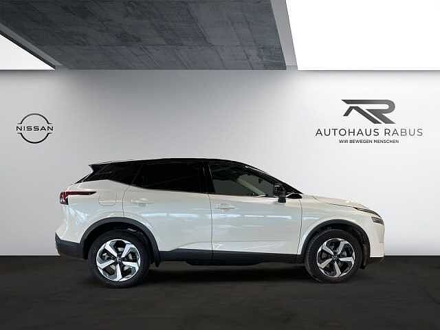 Nissan Qashqai 1.3 AT N-Connecta Navi SHZ 360&deg; Tech PDC 1.3 AT N-Connecta Navi SHZ 360&deg; Tech PDC