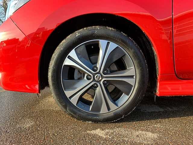 Nissan Leaf 40 kWh N-Connecta Navi DAB Kamera PDC Bluet