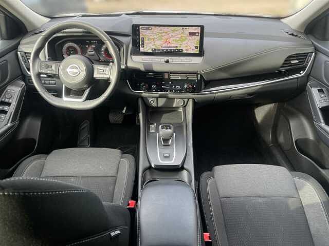 Nissan Qashqai 1.3 N-Connecta AT SHZ DAB 360&deg;