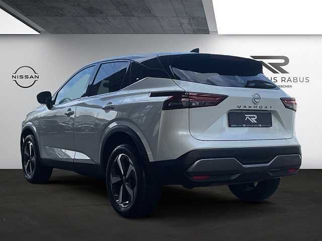 Nissan Qashqai 1.3 N-Connecta AT SHZ DAB 360&deg;