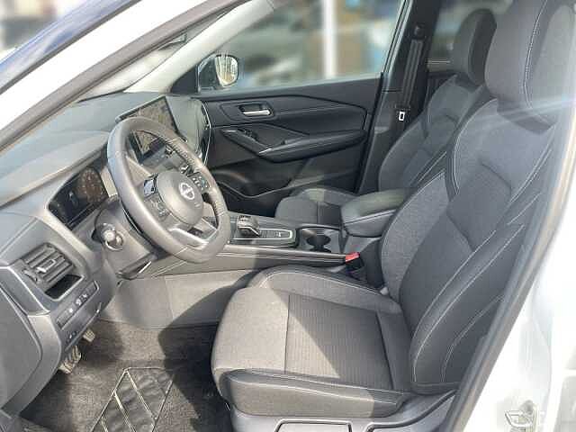 Nissan Qashqai 1.3 N-Connecta AT SHZ DAB 360&deg;