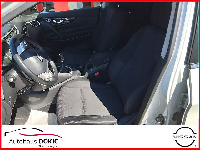 Nissan Qashqai Acenta 1.6 163PS 6MT Navi Cam DAB